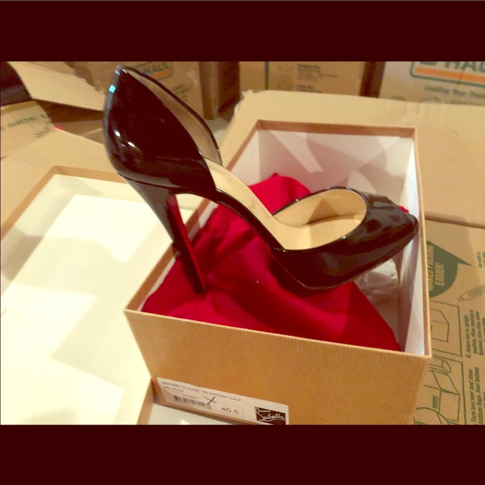 Christian Louboutin Patent pumps sz. 40.5